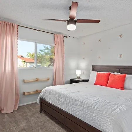 Manhatton Tempe Home